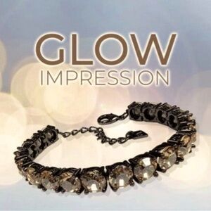 Park Lane Glow Impression Bracelet  40 carats of dye injected Austrian Crystals